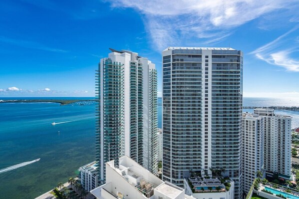 Exterior - Majestic Penthouse w/ Ocean & City Views (Miami)