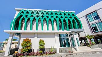 Vista frontal de la propiedad