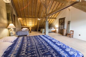4 habitaciones, tabla de planchar con plancha y wifi gratis 