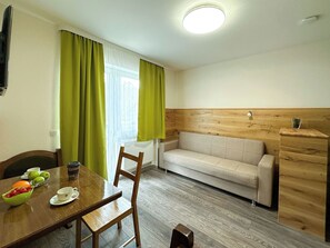 40-inch TV with satellite channels - Hotel Waldberg (Stolberg)