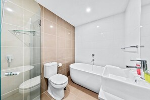 Hårtørrer, håndklæder, Sæbe, Shampoo