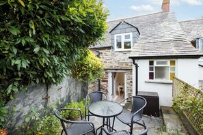 Property grounds - Stokes Cottage (Wadebridge)