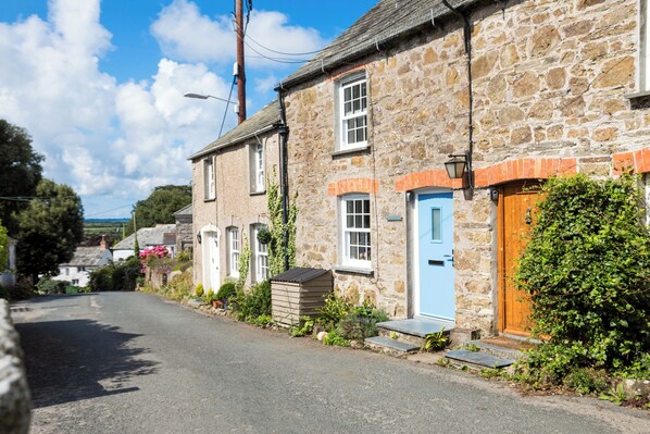 Exterior - Stokes Cottage (Wadebridge)