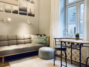 TV - Sebastiana 22/7 (Kraków)