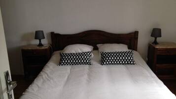 1 camera, ferro/asse da stiro, Wi-Fi gratuito, lenzuola