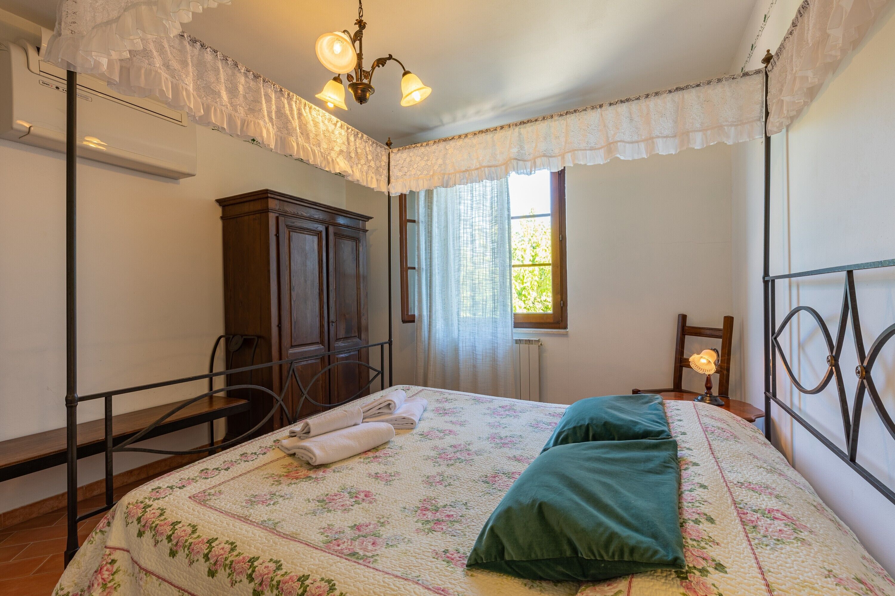 2 dormitorios, wifi gratis, ropa de cama