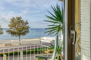 Property grounds - Holiday Apartment "Carrer Del Mar" with Sea View, Private Terrace & Wi-Fi (Palamós)
