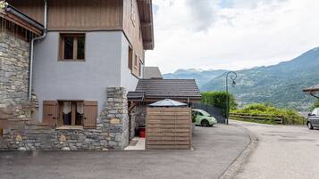 Enceinte de lâhĂ©bergement