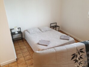 Wifi gratis y ropa de cama 