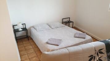 Wifi gratis y ropa de cama