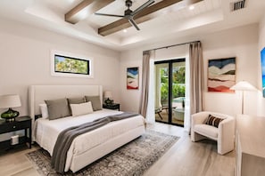 4 bedrooms, desk, iron/ironing board, travel crib