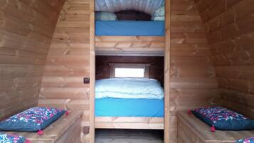 2 slaapkamers, een kluis op de kamer, een strijkplank/strijkijzer