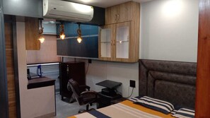 1 غرفة نوم ومكواة/لوح كي وواي فاي وملاءات أسرّة