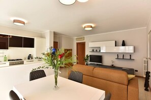 Interior - CaseOspitali - Masai Mara super bilo con balcone (Cernusco sul Naviglio)