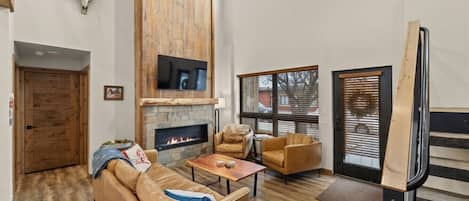 Fernseher, Kamin, Videospiele