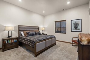 3 bedrooms, iron/ironing board, travel crib, WiFi