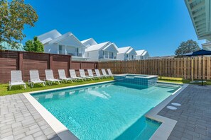 Beheizter Pool