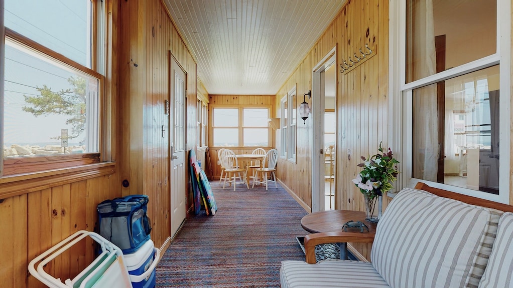 The Lookout By Bayley Vacation Rentals - Ferry Beach State Park, Saco