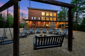 Terrace/patio - Rooftop Patio Fun New Luxury Cabin with Pool, Indoor 3-Story Slide, Pet Friendly (Broken Bow)