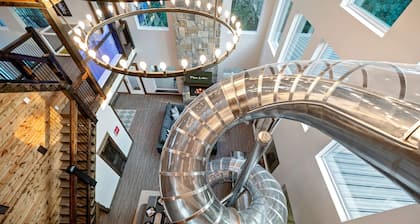Rooftop Patio Fun New Luxury Cabin with Pool, Indoor 3-Story Slide, Pet Friendly
