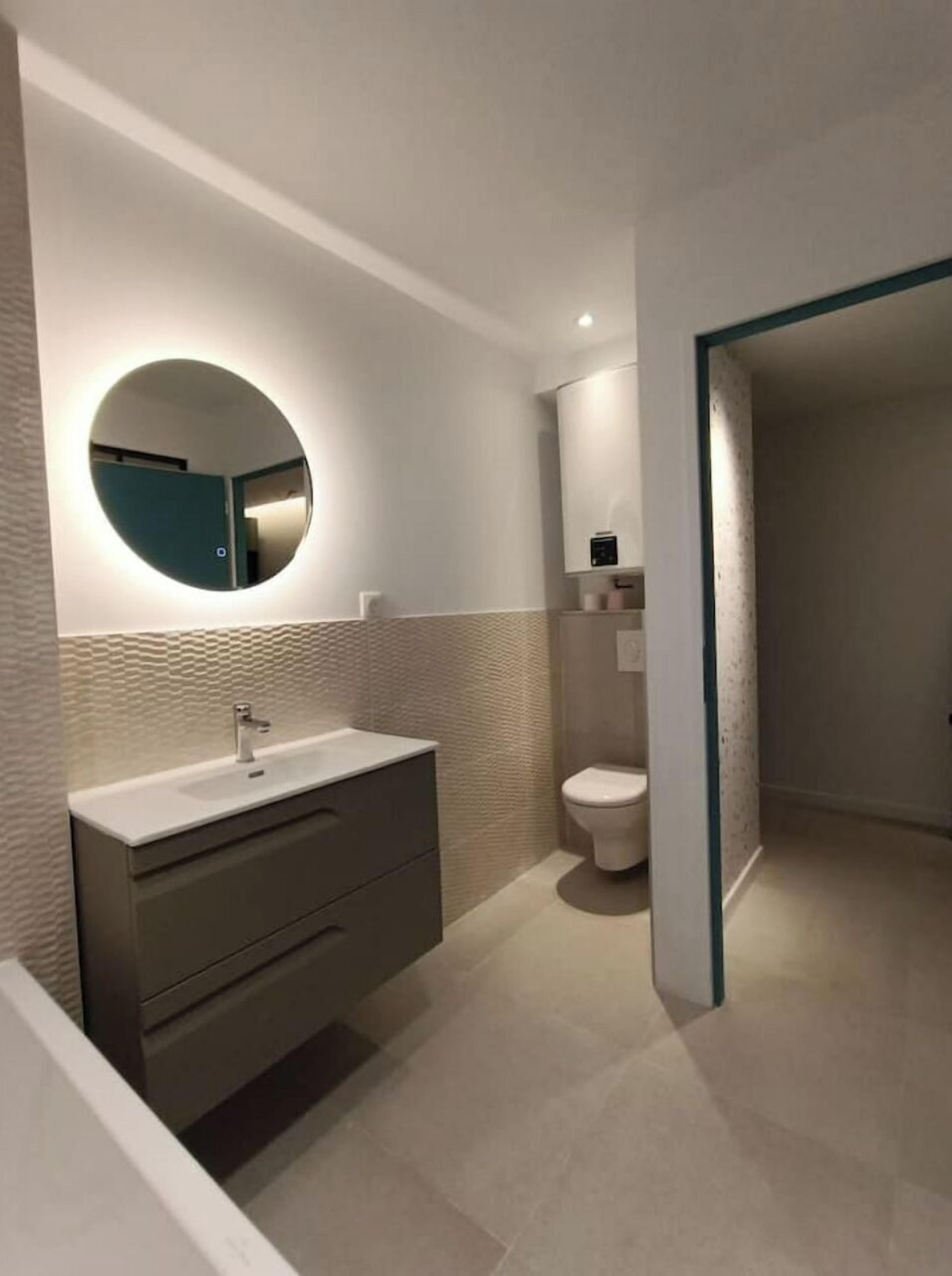 Towels, soap, toilet paper
