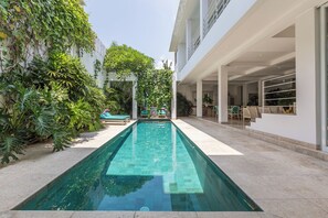Outdoor pool - Modern style 3 bedrvilla, 12m pool, 700m beach (Bali)