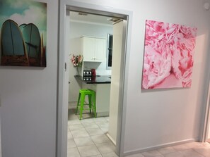 Interior - Cottage BNB near the hill (Redwood Park)