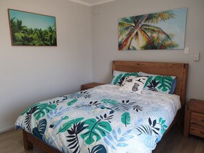 3 Schlafzimmer, Schreibtisch, Bügeleisen/Bügelbrett, kostenloses WLAN