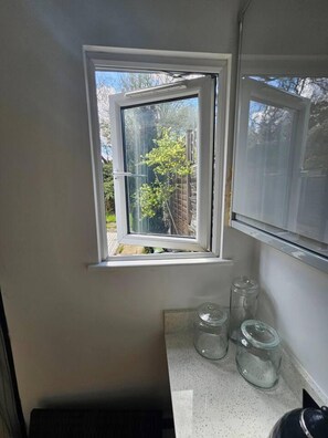 View from property - Cosy 1-bed Apartment in London, Alexandra Palace (London)