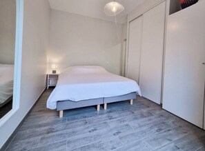 2 Schlafzimmer, Bügeleisen/Bügelbrett, kostenloses WLAN, Bettwäsche