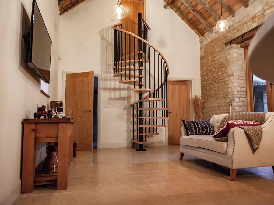 Luxury House, 2 Bedrooms | Living area | Heated floors