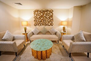 Living area - Nine Tree Luxury Hotel & Suites (Lahore)