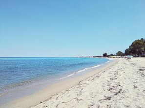 Beach - Niki Apartments sea View (Platmonas)