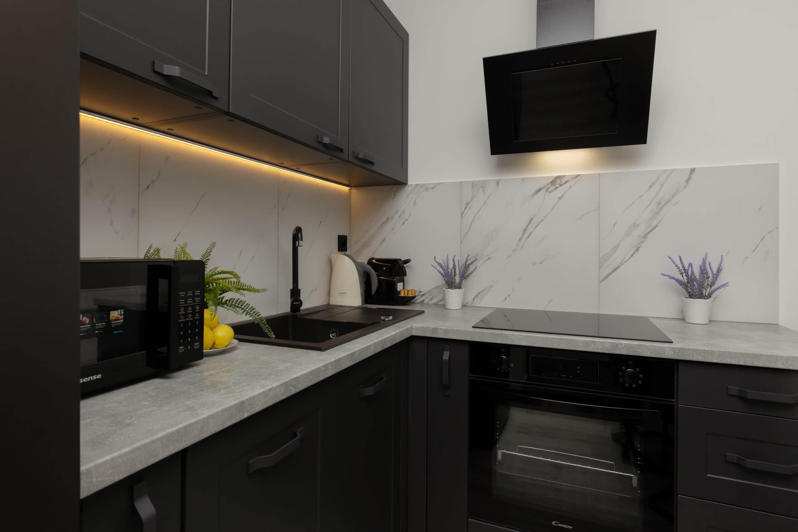 Fridge, microwave, oven, stovetop