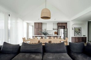 TV, fireplace, offices