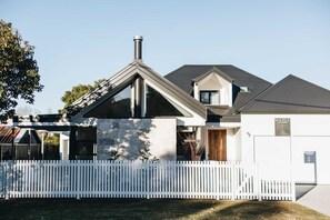 Exterior - Maple on Edward, Berry - by Linnaeus Collection (Berry)