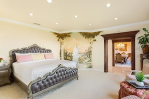 7 bedrooms, iron/ironing board, free WiFi, bed sheets