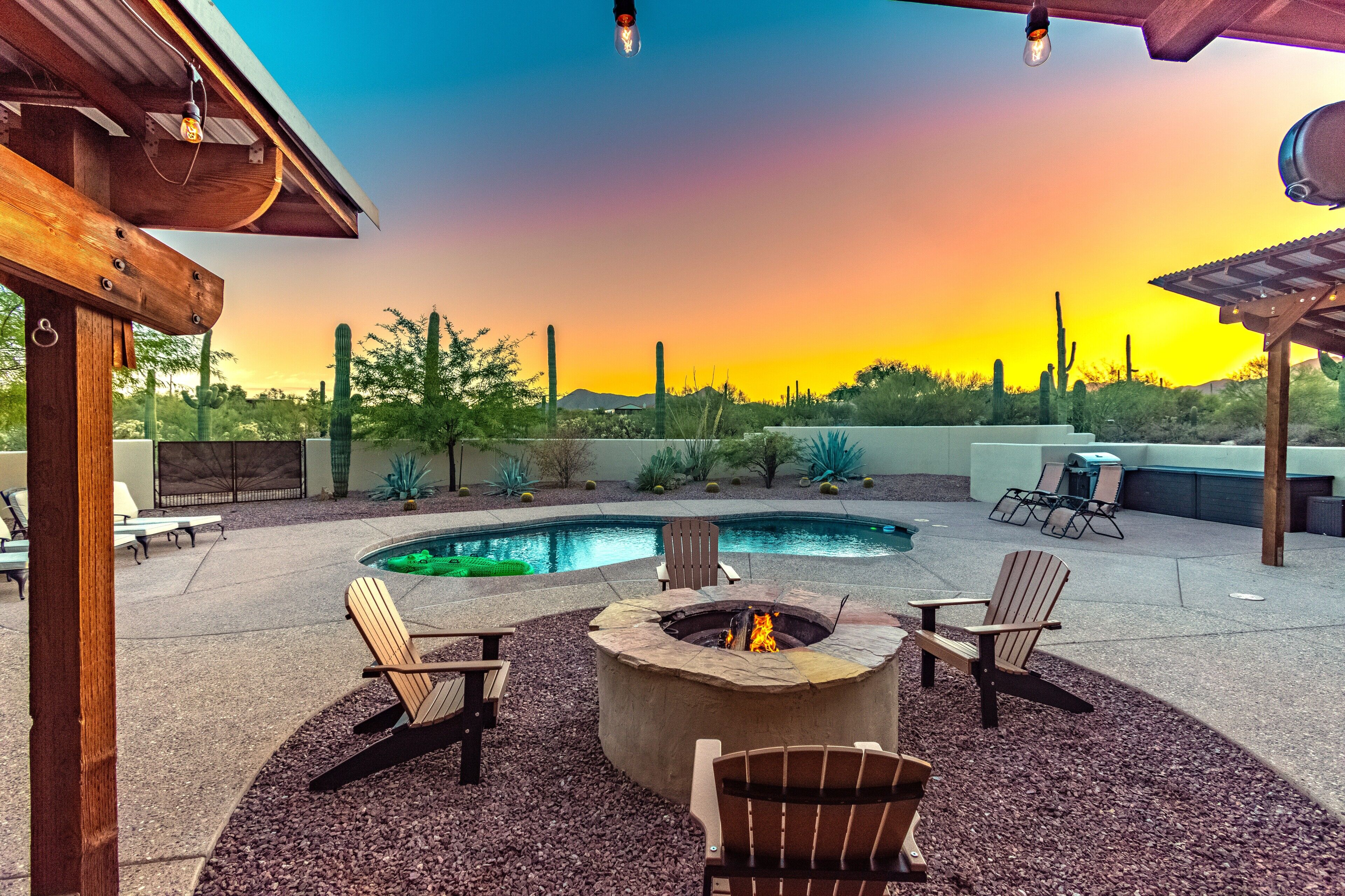 Outdoor pool, pool loungers