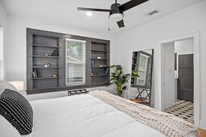 4 habitaciones, tabla de planchar con plancha, wifi y ropa de cama