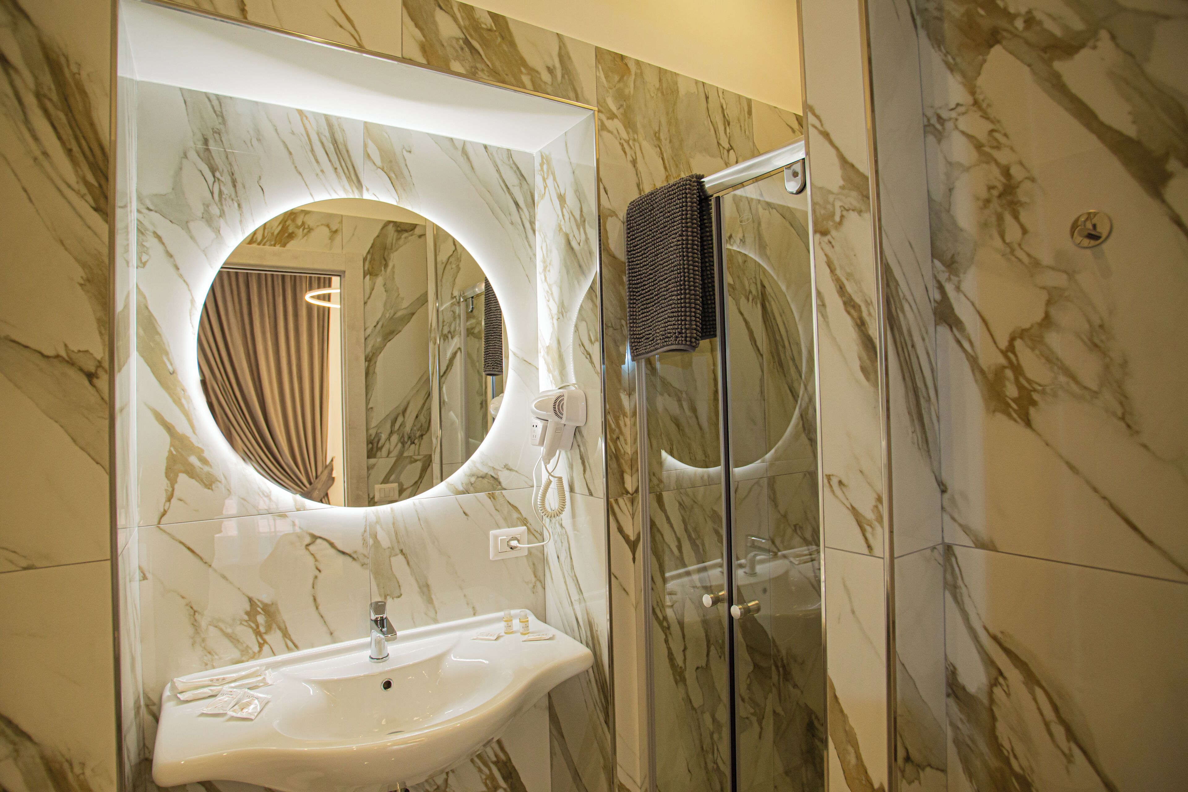 Photo - Forever Luxury Rooms