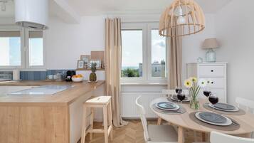 Apartment, 1 Bedroom, Balcony | Private kitchen | Microwave, dishwasher, coffee/tea maker, electric kettle