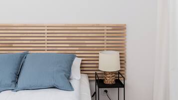 Apartment, 1 Bedroom, Balcony | 1 bedroom, cribs/infant beds, bed sheets