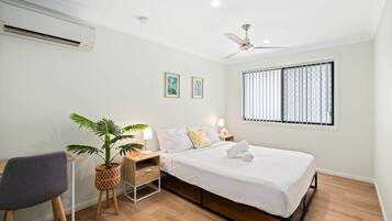 1 bedroom, iron/ironing board, free WiFi, bed sheets