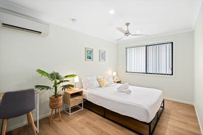 Tidy Sunnybank 1BR | Kitchen | Near Shops | 5144D1