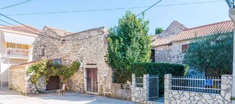 Holiday home with one bedroom in Sukosan