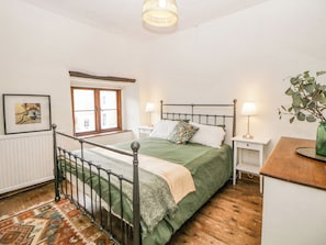 3 bedrooms, individually decorated, individually furnished, free WiFi - Hunters Cottage (Bakewell)