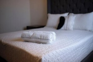 4 chambres, fer et planche à repasser, Wi-Fi gratuit, draps fournis