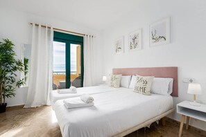 2 bedrooms, iron/ironing board, WiFi, bed sheets - RDR316 - Awesome views and walk to the beach! (Marbella)