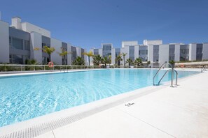 Pool - RDR313 - Perfect 3 bedroom apt in Le Mirage with Seaview (Estepona)