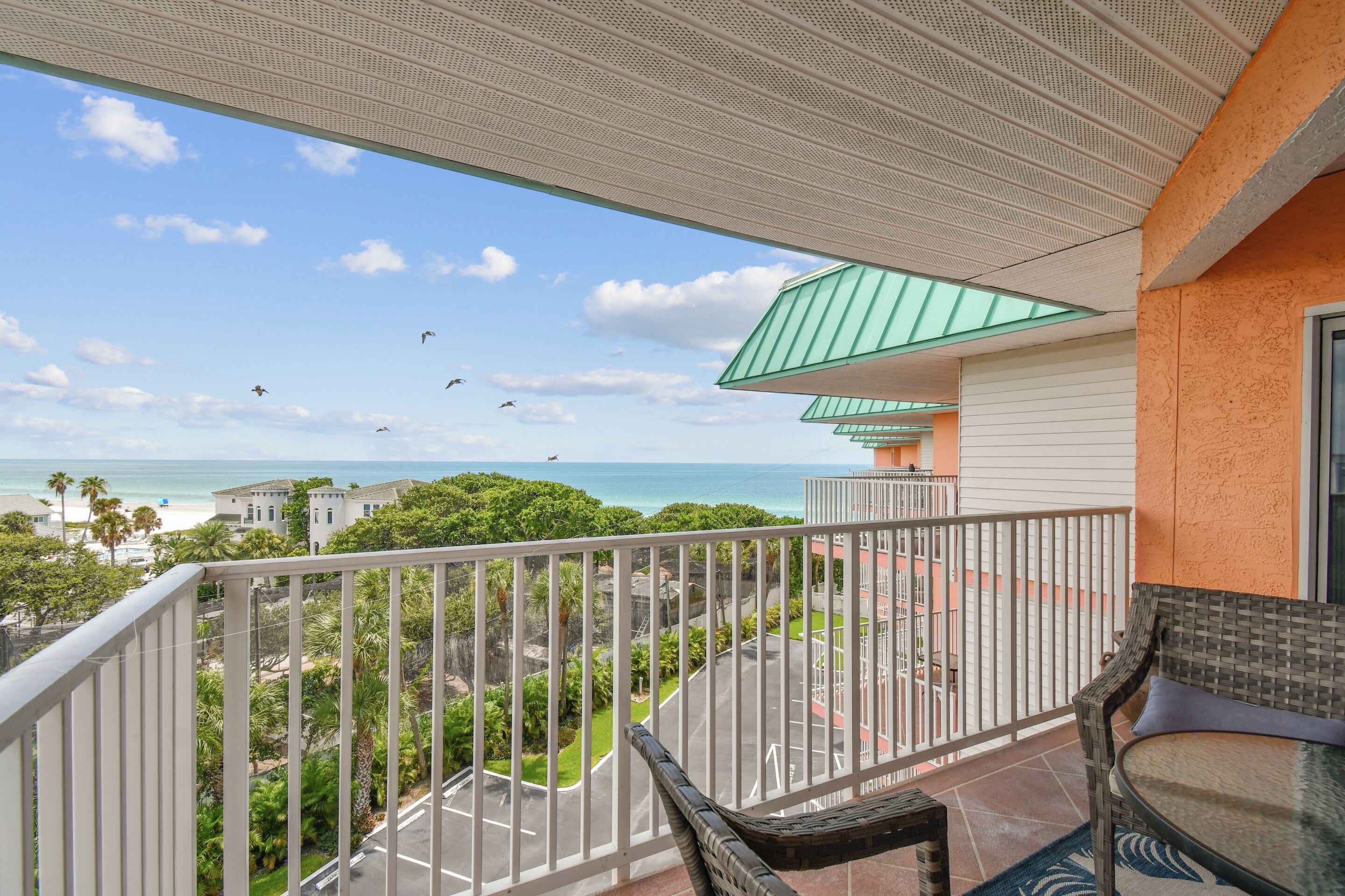 Beach Cottages Condo with Ocean View!